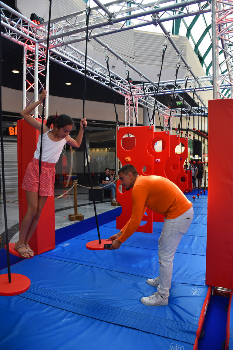 Parcours ninja événementiel en centre commercial — photo 20